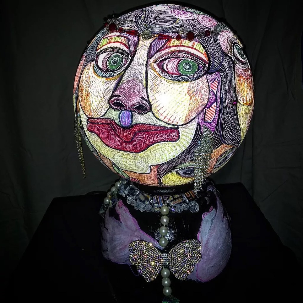 “Ooo, the Girl is GROUCHY!”,